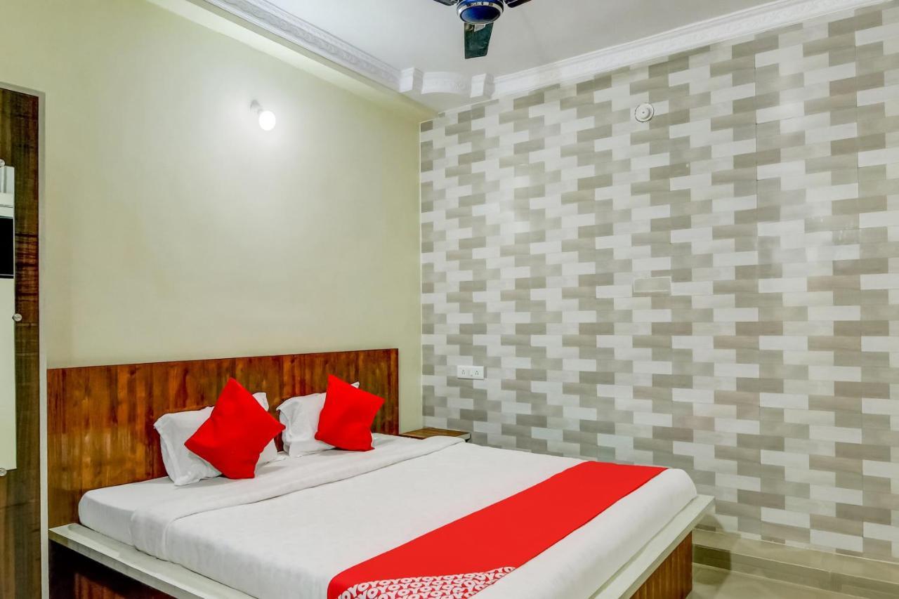 Oyo Hotel Badri Inn & Yatri Niwas Jabalpur Eksteriør bilde